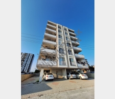 KAPTANLAR APARTMANINDA ŞOK MARKET KAKININDA SATILIK 4+1